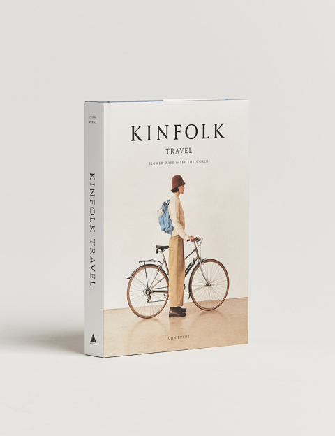 Bókin KINFOLK Travel er flott gjöf fyrir ferðaþyrsta. Penninn Eymundsson - 8.199 kr. 